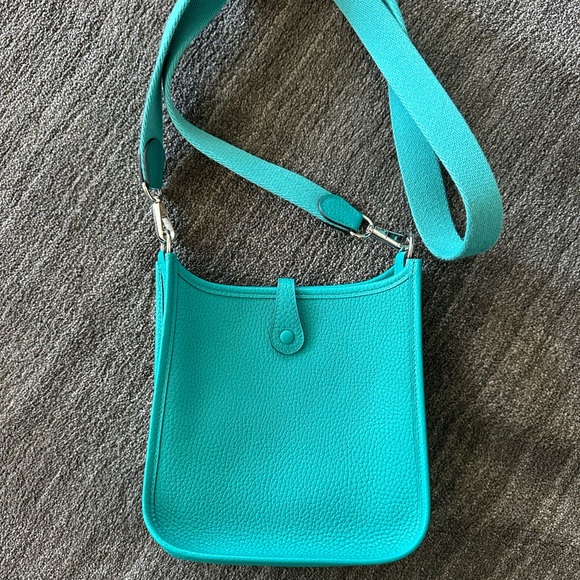 Hermes Leather Crossbody - Picture 6 of 6